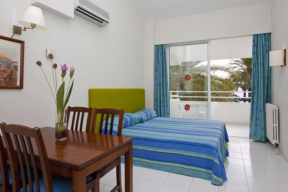 Apts. Hoposa Villa Concha Port de Pollenca Exterior photo
